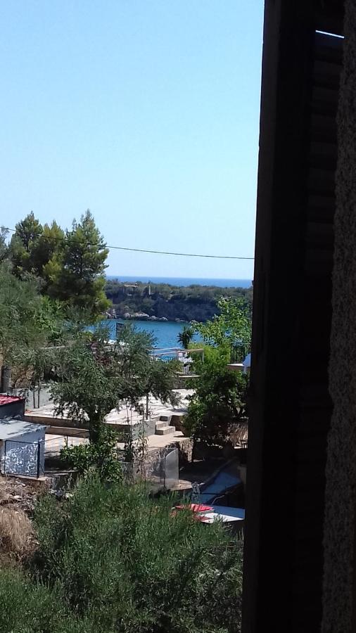 Iliolithos Rooms Kardhamili Esterno foto